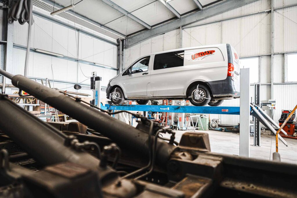 Redressement carrosserie poids lourds et utilitaires - Poids Lourds Loveriens Bernayens